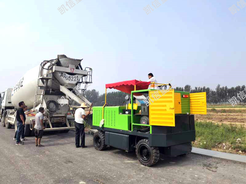 水泥砼護路石滑模成型機